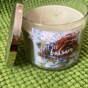 Bath & Body Works candle